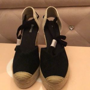 ⭐️Brand new Saludos Espadrilles